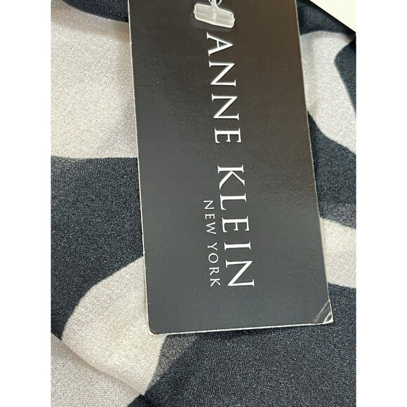 Anne Klein New York One Size Black White Floral Sheer Wrap Kimono Scarf NWT - Picture 5 of 11